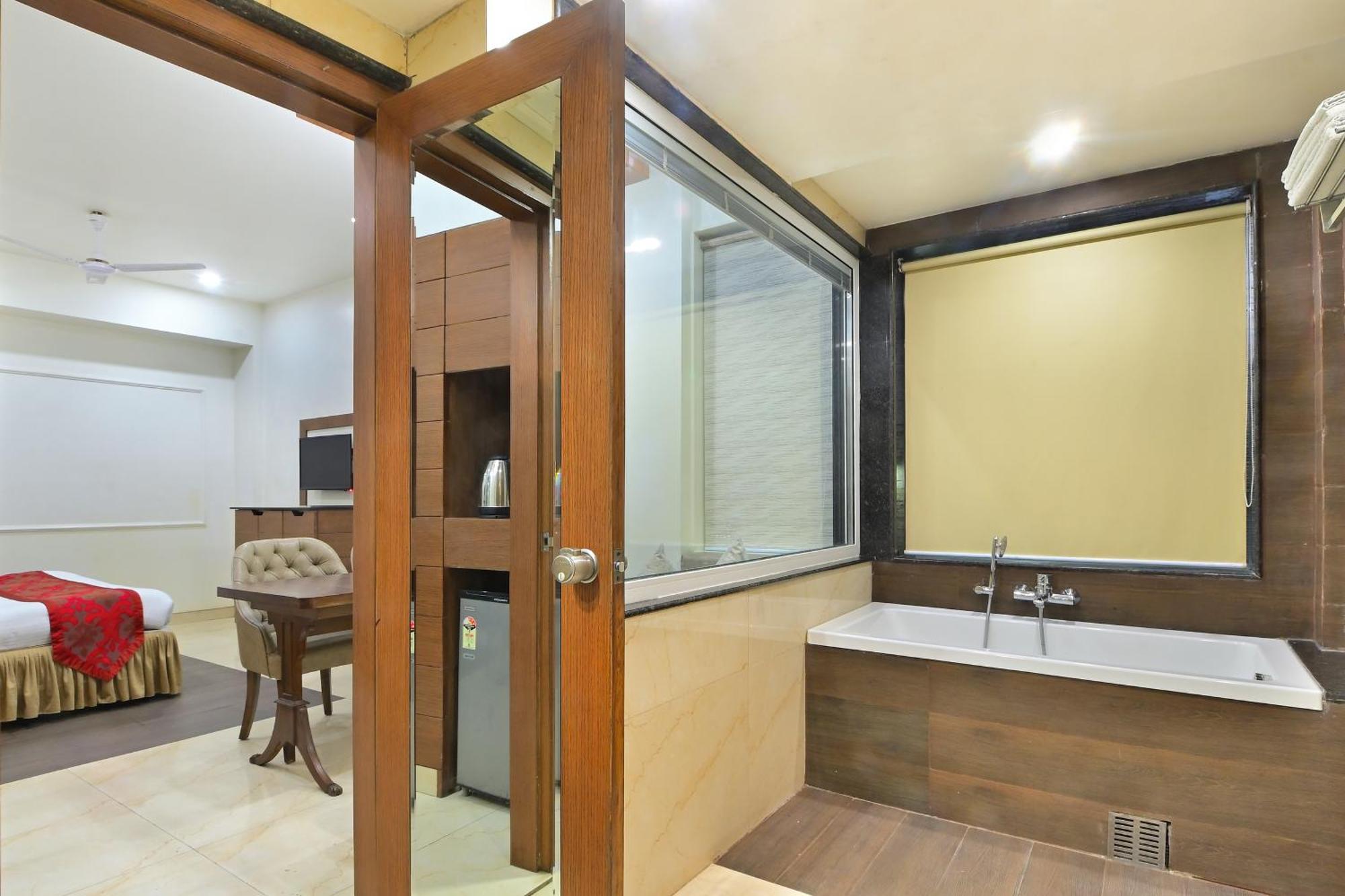 Hotel Hari Piorko - New Delhi Railway Station Kültér fotó