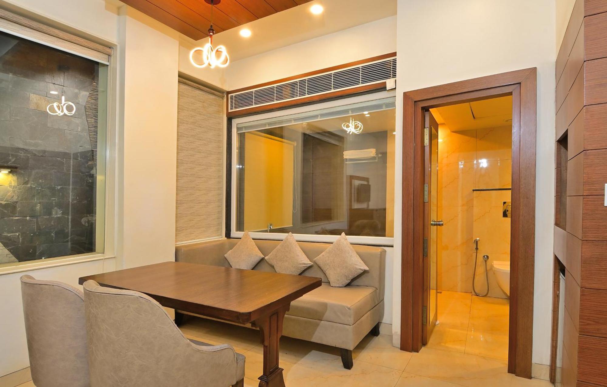 Hotel Hari Piorko - New Delhi Railway Station Kültér fotó