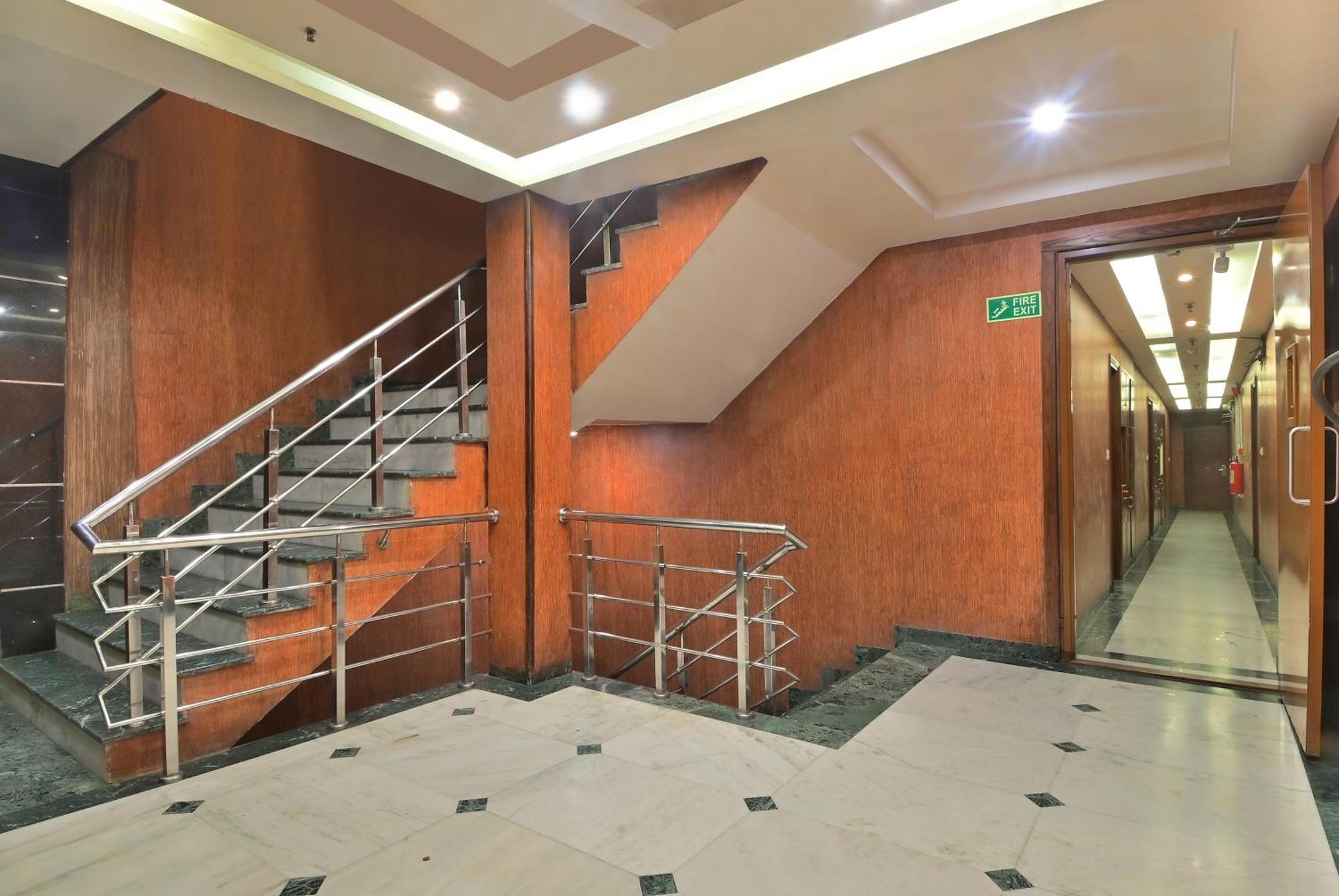 Hotel Hari Piorko - New Delhi Railway Station Kültér fotó